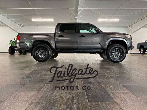 2016 Toyota Tacoma Double Cab TRD Off-Road Pickup 4D 5 ft Family for sale in Fremont, NE
