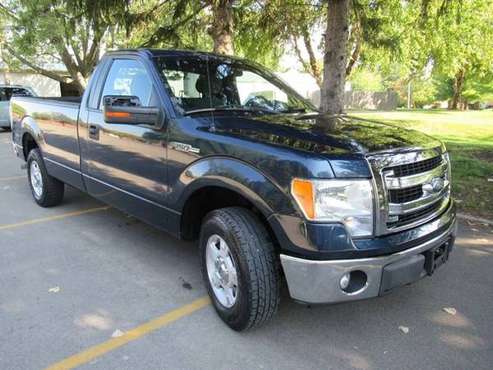 2013 Ford F-150 XLT 4x2 2dr Regular Cab Styleside 8 ft. LB for sale in Bloomington, IL