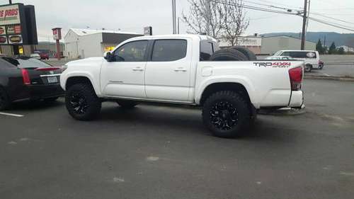 2017 tacoma for sale in Gold Hill, OR