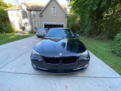 2011 BMW 550i Xdrive - cars & trucks - by owner - vehicle automotive... for sale in Fairfield, PA