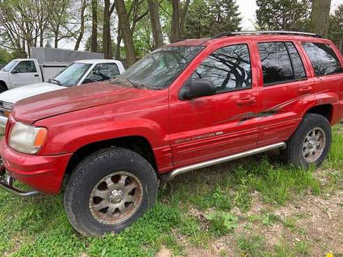 2000 Red Jeep Grand Cherokee Limited for sale in Dayton, OH