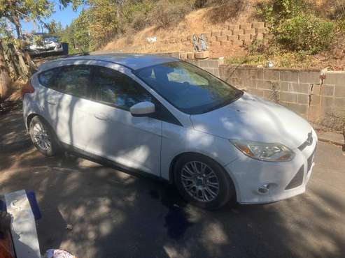 2012 Ford Focus SE - cars & trucks - by owner - vehicle automotive... for sale in Napa, CA