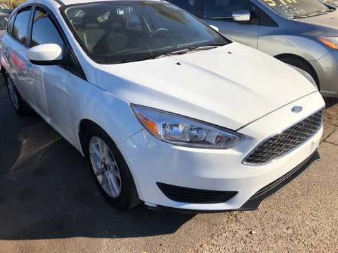 2018 Ford Focus SE - cars & trucks - by owner - vehicle automotive... for sale in Phoenix, AZ
