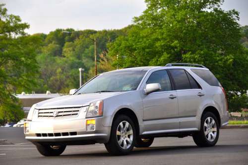 2008 Cadillac SRX AWD 90K Pano ROOF LEATHER 3RD ROW PA Inspected for sale in Feasterville Trevose, PA