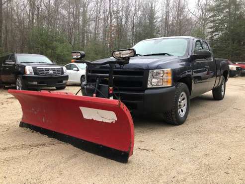 2011 Chevy Silverado Ex Cab V8 4x4,Auto, With Boss Plow!! - cars &... for sale in New Gloucester, NH