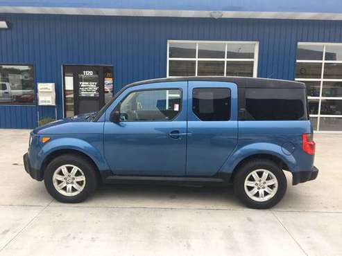 ★★★ 2006 Honda Element EX AWD / ONLY 69k Miles! ★★★ for sale in Grand Forks, ND