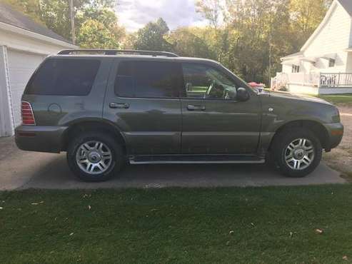2004 Mountaineer Premier AWD - cars & trucks - by owner - vehicle... for sale in Moorhead, ND