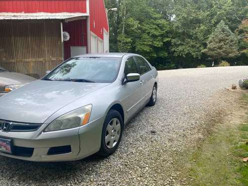2007 Honda Accord 144,000 miles - cars & trucks - by owner - vehicle... for sale in Bloomington, IN