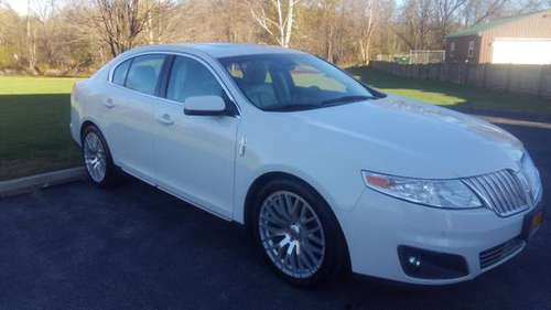 2009 LINCOLN MKS (AWD) - cars & trucks - by owner - vehicle... for sale in New Hartford, NY