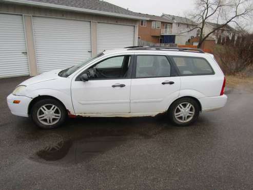 2001 ford focus wagon - cars & trucks - by dealer - vehicle... for sale in Montrose, MN