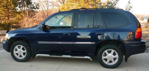 2007 GMC Envoy 4x4 SLT Leather - Great Condition! - cars & trucks -... for sale in Waconia, MN