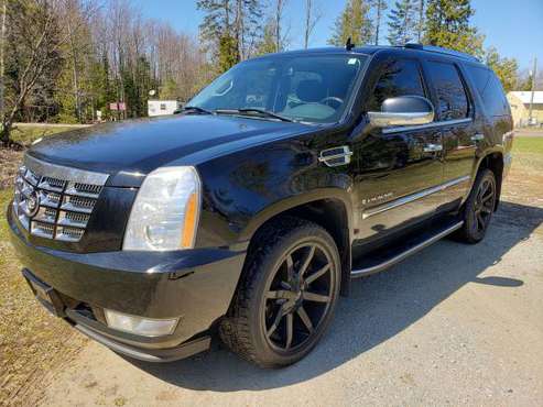 2008 Cadillac Escalade AWD - no rust, loaded, drivess great! - cars for sale in Chassell, MI