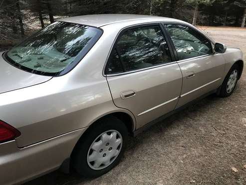 2000 Honda Accord SE - cars & trucks - by owner - vehicle automotive... for sale in Forest Lake, MN