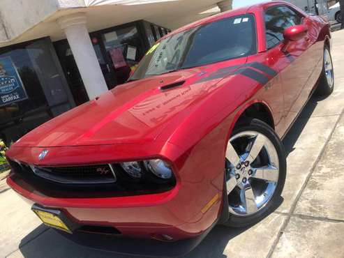 09' Dodge Challenger R/T, Auto, Leather, NAV, 20's, Low 31K miles !! for sale in Visalia, CA