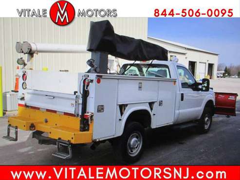 2013 Ford Super Duty F-250 SRW MATERIAL CRANE, SNOW PLOW, 4X4 for sale in South Amboy, NY