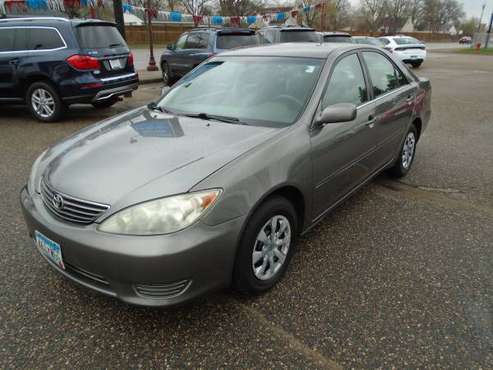 06 Toyota Camry LE 2 4L, at, ac, cd, loaded, clean! 147k! - cars & for sale in Minnetonka, MN