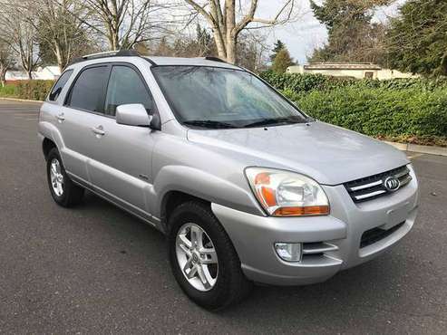 2006 KIA SPORTAGE EX AUTOMATIC 6CYLINDER 4X4 LEATHER MOON ROOF WOW!!!! for sale in Gresham, OR