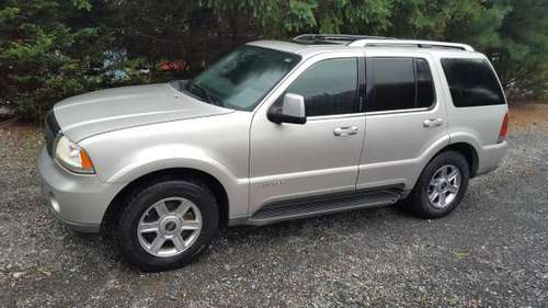 2004 Lincoln Aviator W/ 200K **Mechanic's Special** for sale in reading, PA