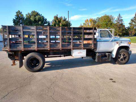 1989 gmc 7000 stake bed for sale in Brookfield, IL