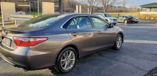 2015 TOYOTA CAMRY SE - cars & trucks - by owner - vehicle automotive... for sale in Twin Lakes, WI