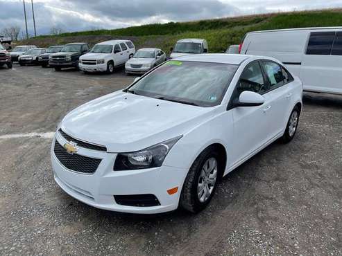 PRICE REDUCED 2013 CHEVY CRUZE ONLY 80K MILES TRADES WELCOME - cars for sale in MIFFLINBURG, PA