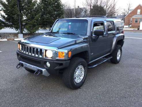 HUMMER H3 - EXCELLENT - cars & trucks - by owner - vehicle... for sale in South River, NY