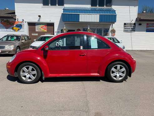 ★★★ 2007 Volkswagen New Beetle / 96k Miles! ★★★ - cars & trucks - by... for sale in Grand Forks, ND