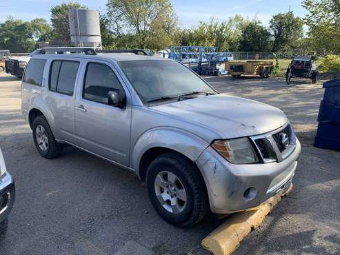 2011 Nissan Pathfinder - cars & trucks - by owner - vehicle... for sale in Garland, TX