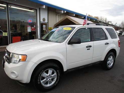 2011 FORD ESCAPE XLT 4X4 - cars & trucks - by dealer - vehicle... for sale in Longview, OR