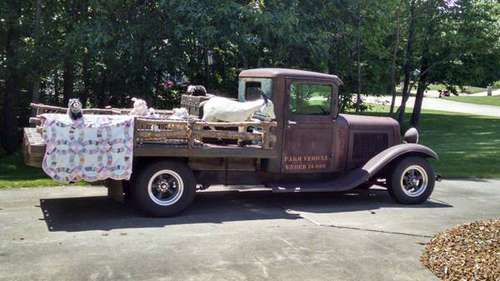 1933 Ford 1 Ton Flatbed for sale in Charleston, IL