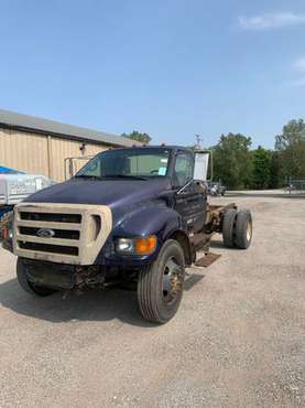 2004 Ford F-650 - cars & trucks - by dealer - vehicle automotive sale for sale in Chicago heights, IL