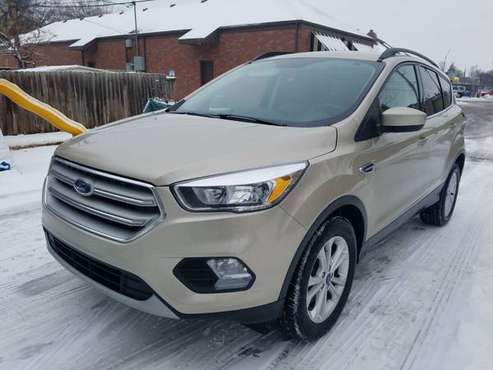 Ford Escape SEL, 2018, AWD, only 22K - cars & trucks - by owner -... for sale in Lincoln, MO