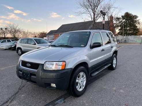 2004 Ford Escape - cars & trucks - by dealer - vehicle automotive sale for sale in Virginia Beach, VA