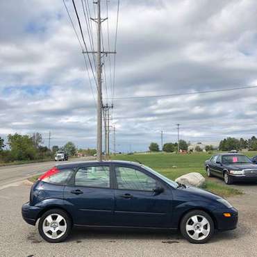 2003 FORD FOCUS ZX5, AUTO, 4CYL, TERRIFIC MPG, RUNS GREAT for sale in Howell, MI