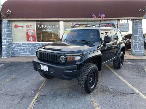 2007 Toyota FJ Cruiser 4WD Clean Title Excellent Condition - cars & for sale in Denver , CO