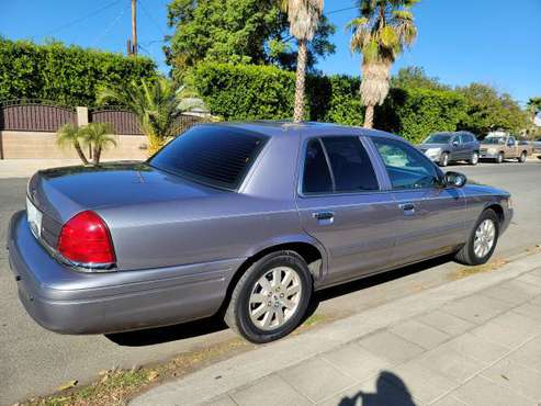 2006 Ford Victoria Lx only 90,000 miles very dependable and roomy... for sale in North Hollywood, CA
