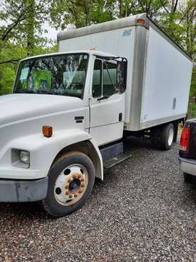 Box truck with lift gate for sale in Amelia Court House, VA
