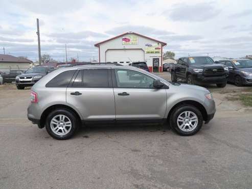 2008 Ford Edge 4dr SE FWD 163, 000 miles 5, 900 - - by for sale in Waterloo, IA