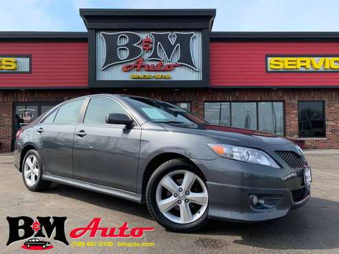 2010 Toyota Camry SE - 32 MPG - Low miles! - - by for sale in Oak Forest, IL