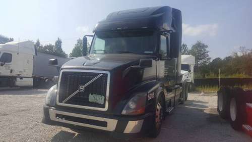 2009 VOLVO TRUCK VNL 670 WITH CUMMINS ISX ENGINE !! for sale in Lithonia, GA