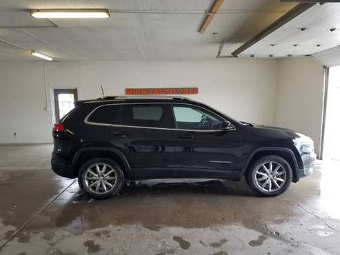 2018 jeep Cherokee limited 4x4 - - by dealer - vehicle for sale in Palmyra, NE