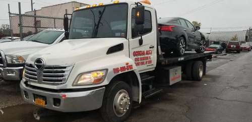 2008 HINO 258 WITH JORDAN FLAT BED AND WHEEL LIFT for sale in Island Park, NY