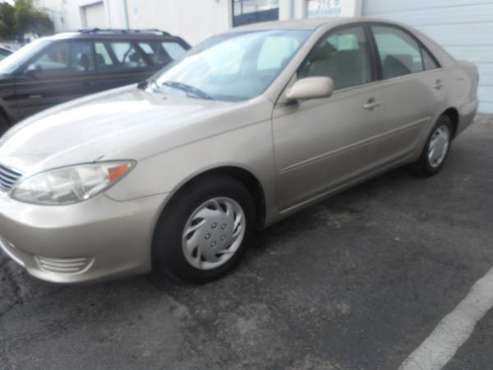 2006 Toyota Camry extra clean 4cyl motor Low miles runs perfect -... for sale in Hallandale, FL