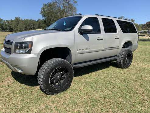 2007 Chevy suburban 4x4 ltz - cars & trucks - by owner - vehicle... for sale in Wilsonville, AL