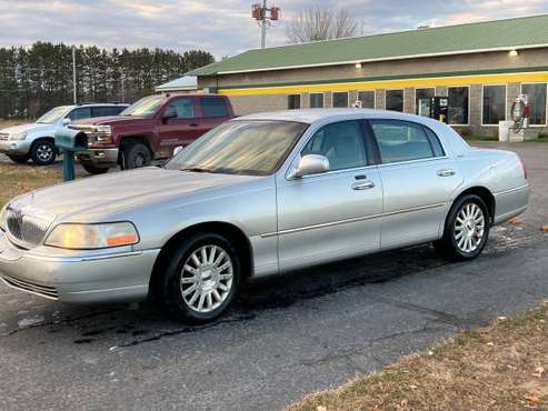 2003 Lincoln Town Car - cars & trucks - by owner - vehicle... for sale in Gladstone, MI