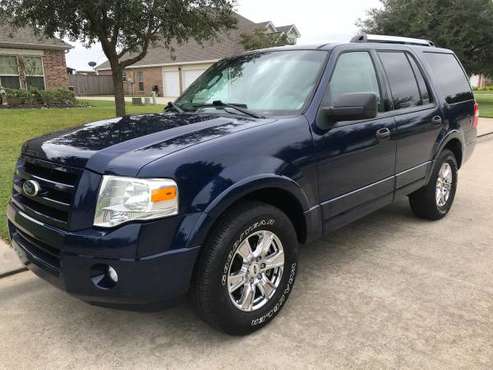 2009 Ford Expedition v8 Low Miles - cars & trucks - by owner -... for sale in Vidor, TX