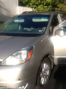 2004 Toyota Sienna XLE for sale in Cloverdale, VA