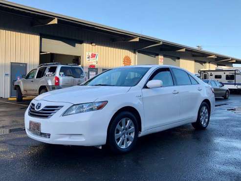 💥WELL MAINTAINED 2007 Toyota Camry HYBRID 40 MPG CLEAN💥 - cars &... for sale in Salem, OR