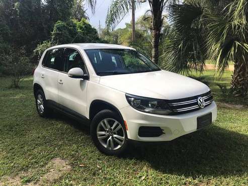 2013 VW Tiguan - cars & trucks - by owner - vehicle automotive sale for sale in Lake Geneva, FL