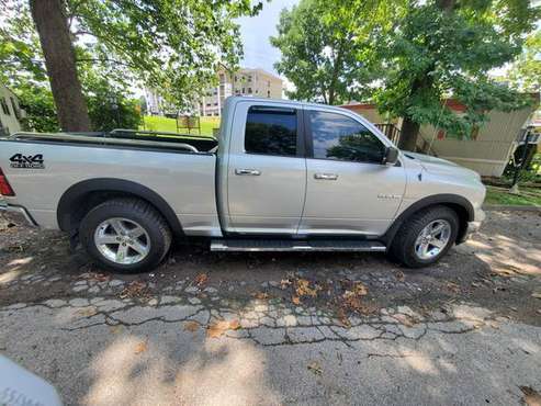 2010 dodge ram 1500 4X4 hemi - cars & trucks - by owner - vehicle... for sale in Chesterfield, MO